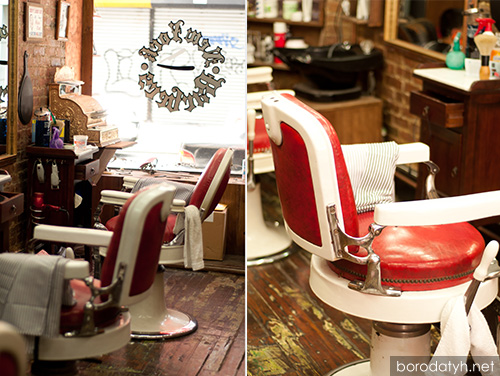 Theo-A-Kochs barber chair